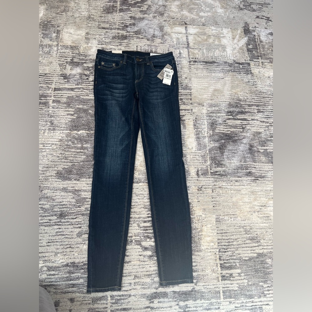 Two by Vince Camuto Skinny Dark Wash Jeans NWT Size 25/0